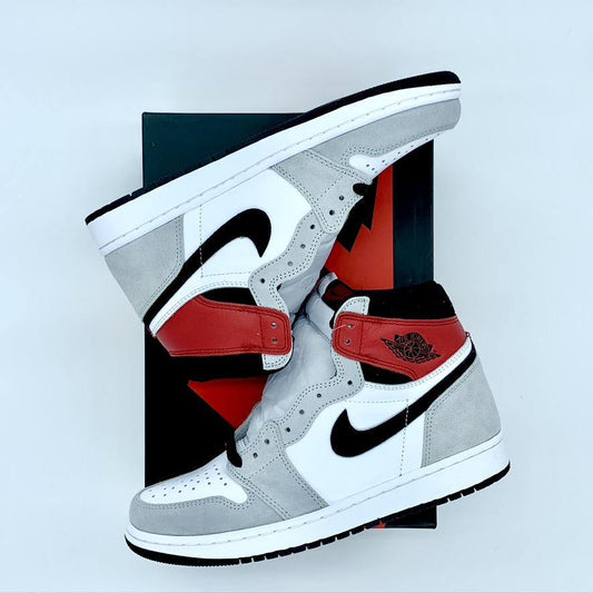 Air Jordan 1 High Light Grey Smoke (Resale)